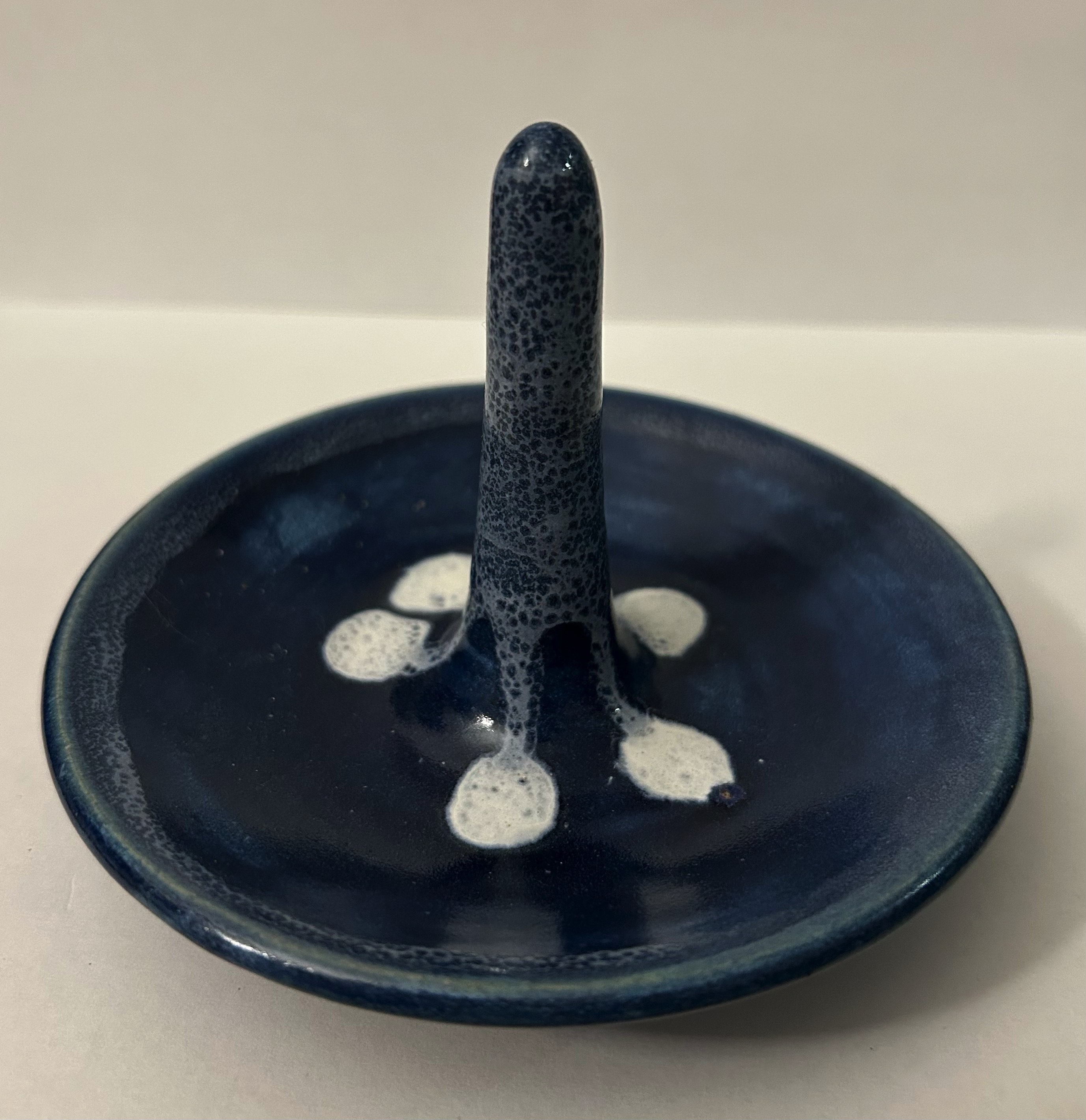 Handmade Ceramic Ring Holder (blue)